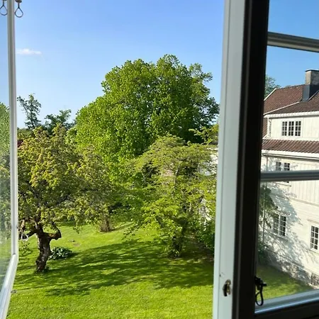 Hotell Ovre Sem Gard