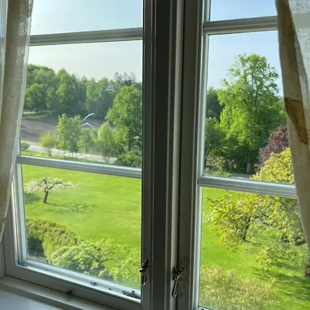 Ovre Sem Gard Hotell *