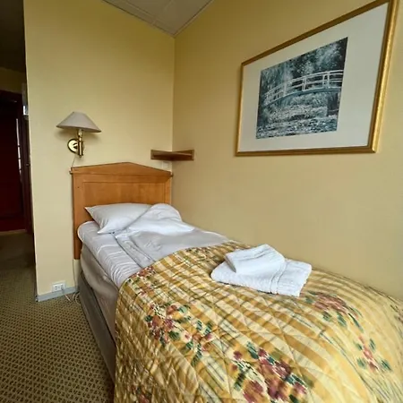 Hotell Ovre Sem Gard